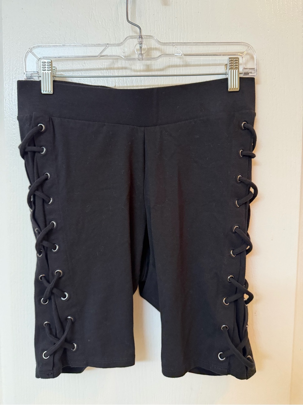 Torrid size 0 L/XL Black Side Lace-Up Bike Shorts